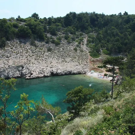 And With Parking Space Vrbnik, Krk - 5302 Pensionat 3*