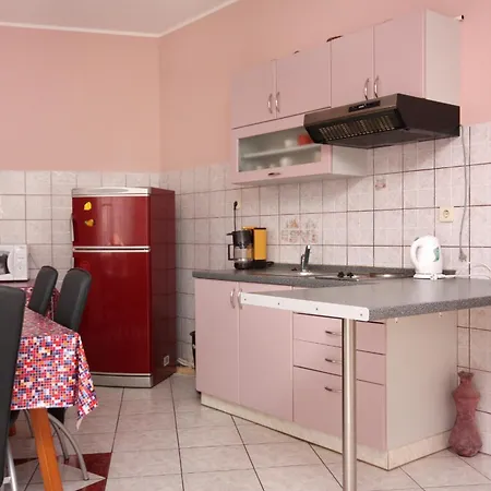 Guest house And With Parking Space Vrbnik, Krk - 5302 Vrbnik (Primorje-Gorski Kotar)